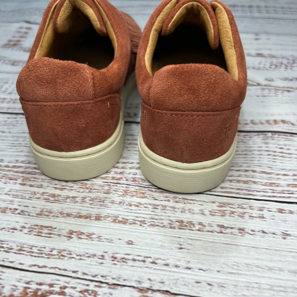 Like new worn once FRYE Women's Suede Rosewood Ivy Gore Slip On Shoes Size 5.5 - Picture 6 of 7